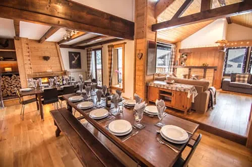 Chalet Bobeau: the dining area