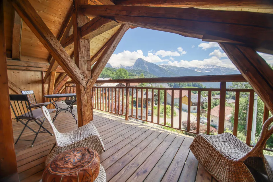 Ferme du Ciel: the chalet from outside